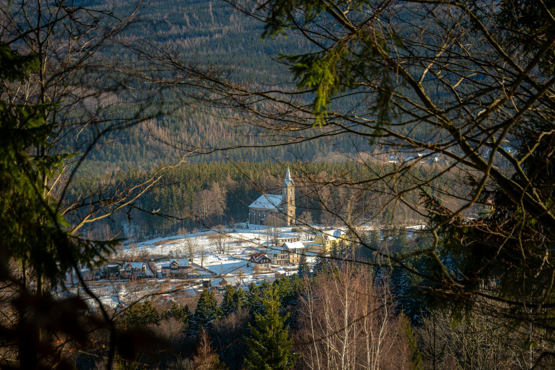 Szklarska Poręba 25 lat temu. Jak wyglądało miasto w 2001 roku?